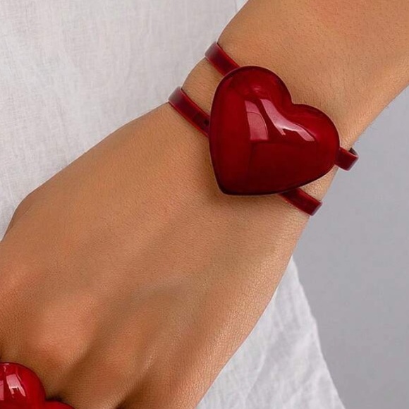 Red Heart Bangle - Picture 2 of 8